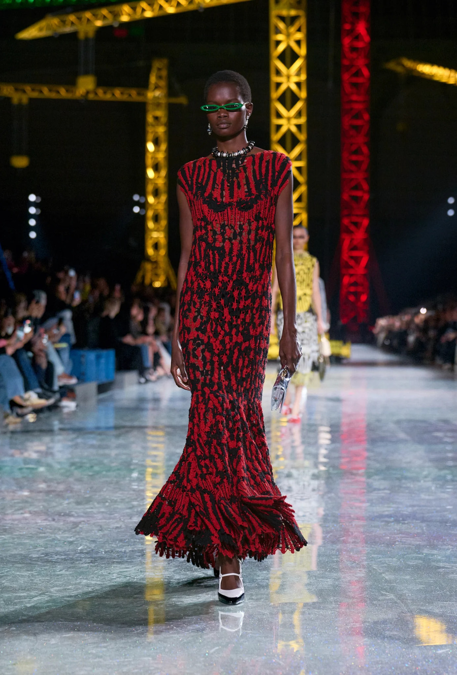 Перетин традицій і футуристичного бачення в колекції Chanel FW &rsquo;26/27