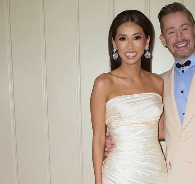 Звездное новоселье: Маколей Калкин с семьей переехал в особняк за $10 миллионов