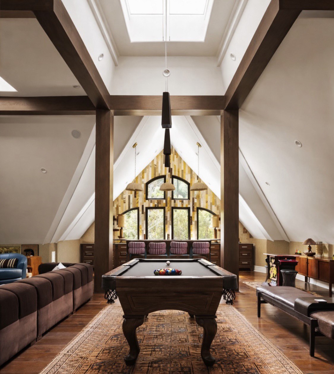 Звездное новоселье: Маколей Калкин с семьей переехал в особняк за $10 миллионов