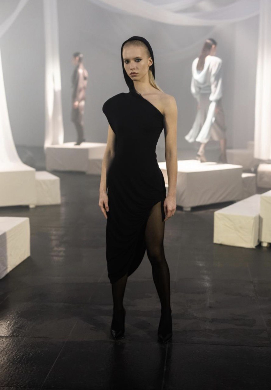 UFW FW&rsquo;26-27: ідея недосяжності й непередбачуваності жінки у колекції KRIS MAR&Aacute;N