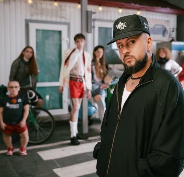 &laquo;одасвобода&raquo;: MONATIK відповів хейтерам новим кліпом