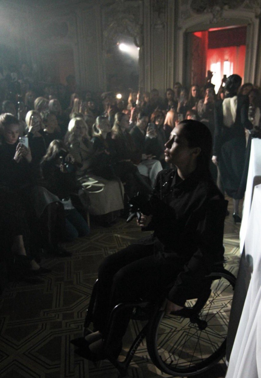 UFW &rsquo;26/27: замерзшие цветы в театральном перформансе бренда OMELIA