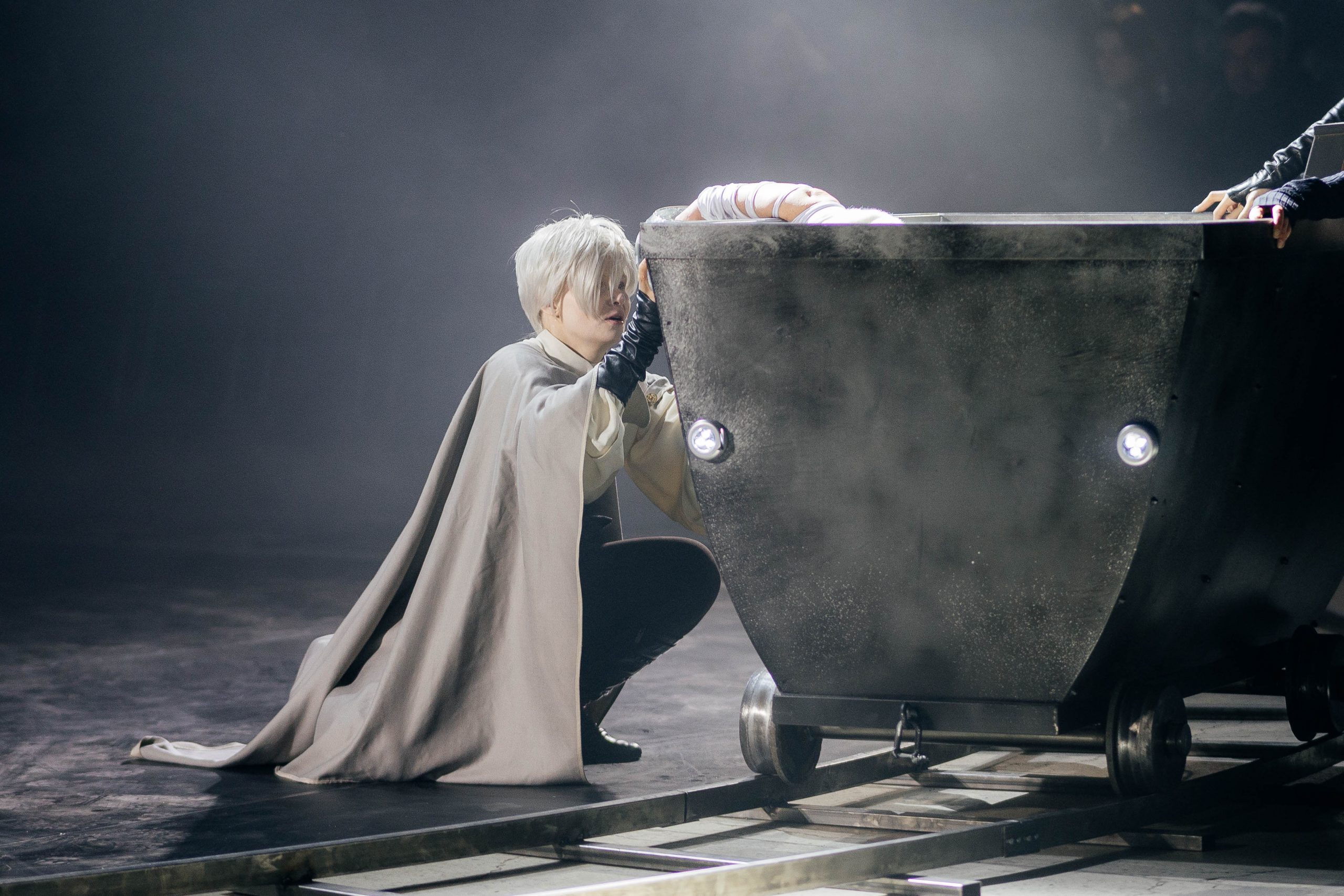 Незалежний театр у Києві: як у павільйоні КИТ без світла і тепла народжувалася вистава &laquo;Орландо&raquo;