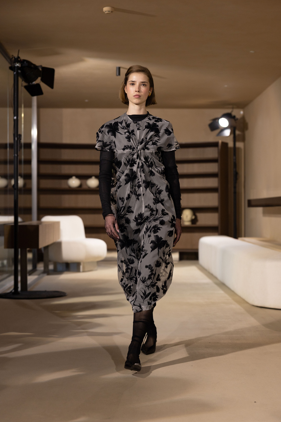 UFW &rsquo;26/27: контраст крихкості та сили у колекції POUSTOVIT