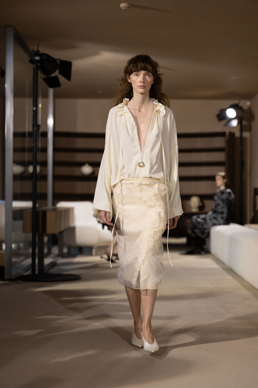 UFW &rsquo;26/27: контраст крихкості та сили у колекції POUSTOVIT