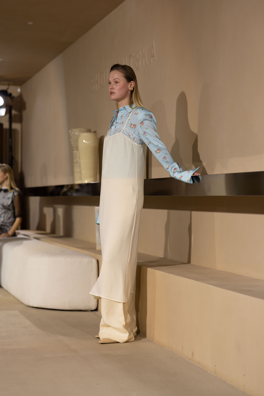 UFW &rsquo;26/27: контраст крихкості та сили у колекції POUSTOVIT