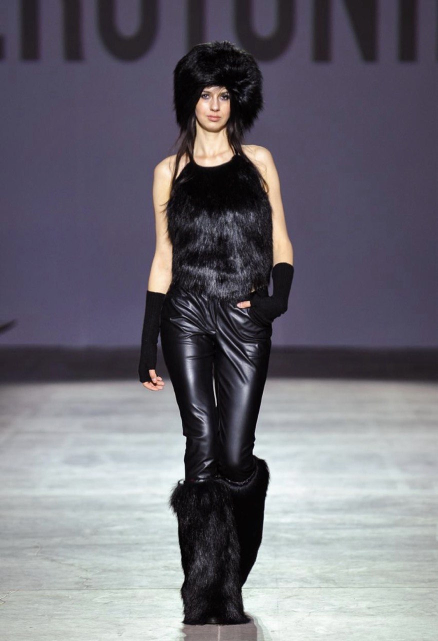 UFW &rsquo;26/27: баланс між гламуром і протестом у показі SEROTONINN