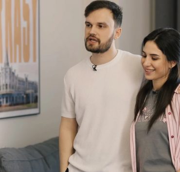 Певица SKYLERR подарила своему возлюбленному Евгению Пронину раритетный Mercedes