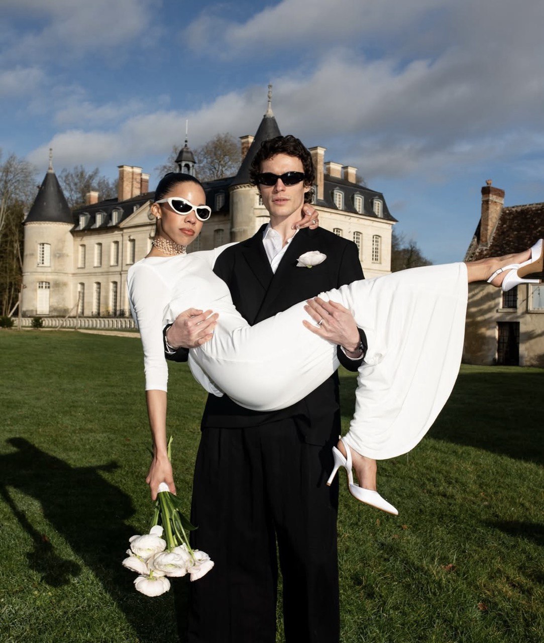 Звезда балета Алексей Тютюнник женился на актрисе Таис Виньоло: смотрим фото