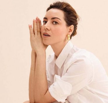 Звезда &laquo;Белого лотоса&raquo; Обри Плаза впервые станет мамой