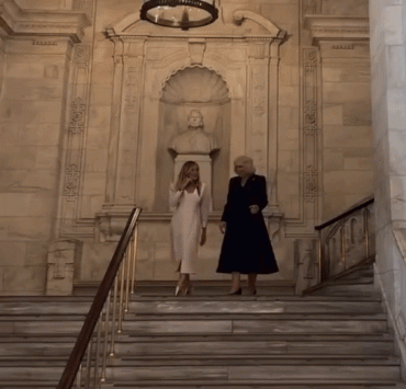 Елегантна, як леді Ді: Сара Джессіка Паркер зустрілася з королевою Каміллою