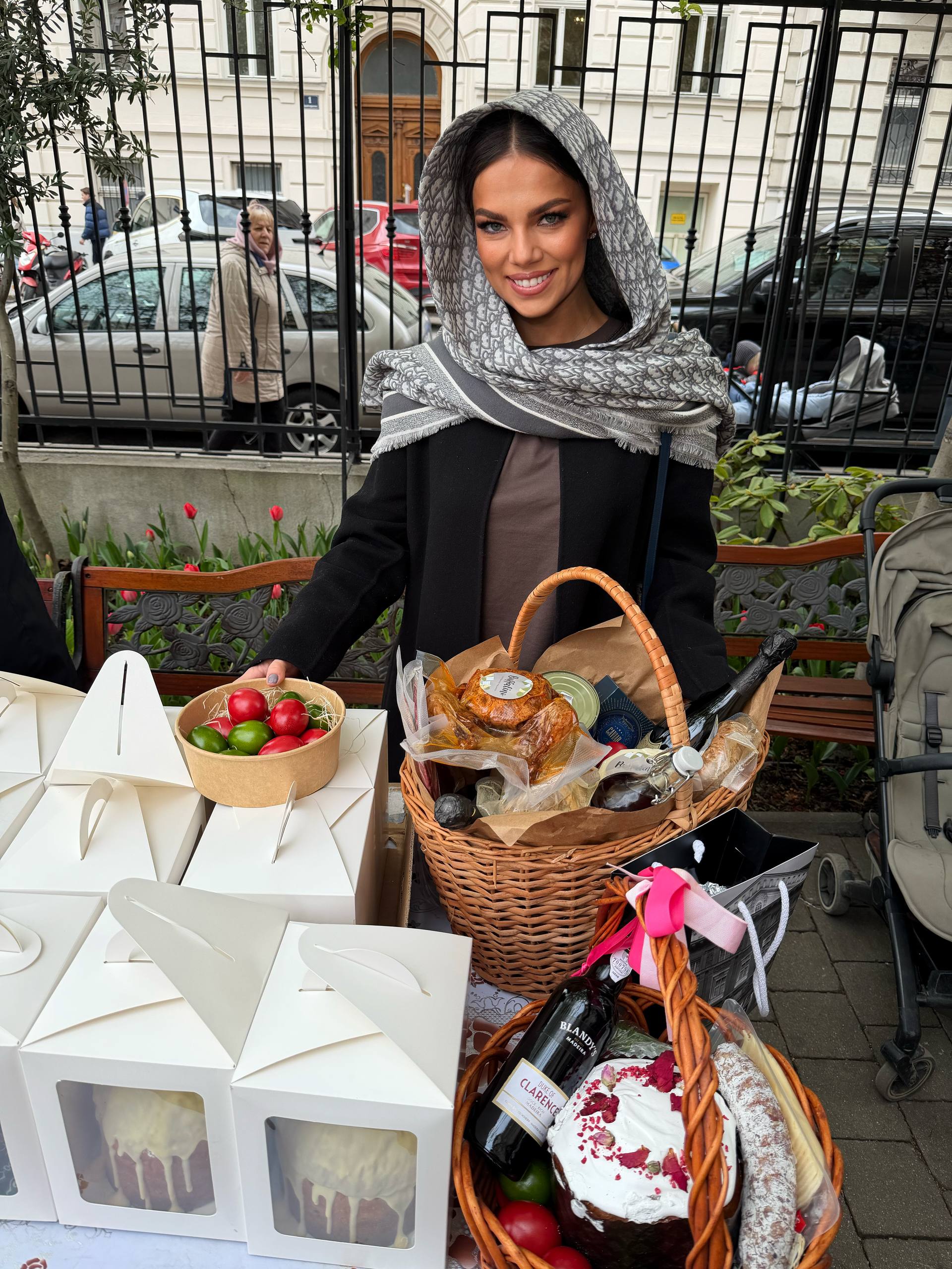 Великодні кошики Каті Осадчої, Даші Квіткової та інших відомих українців