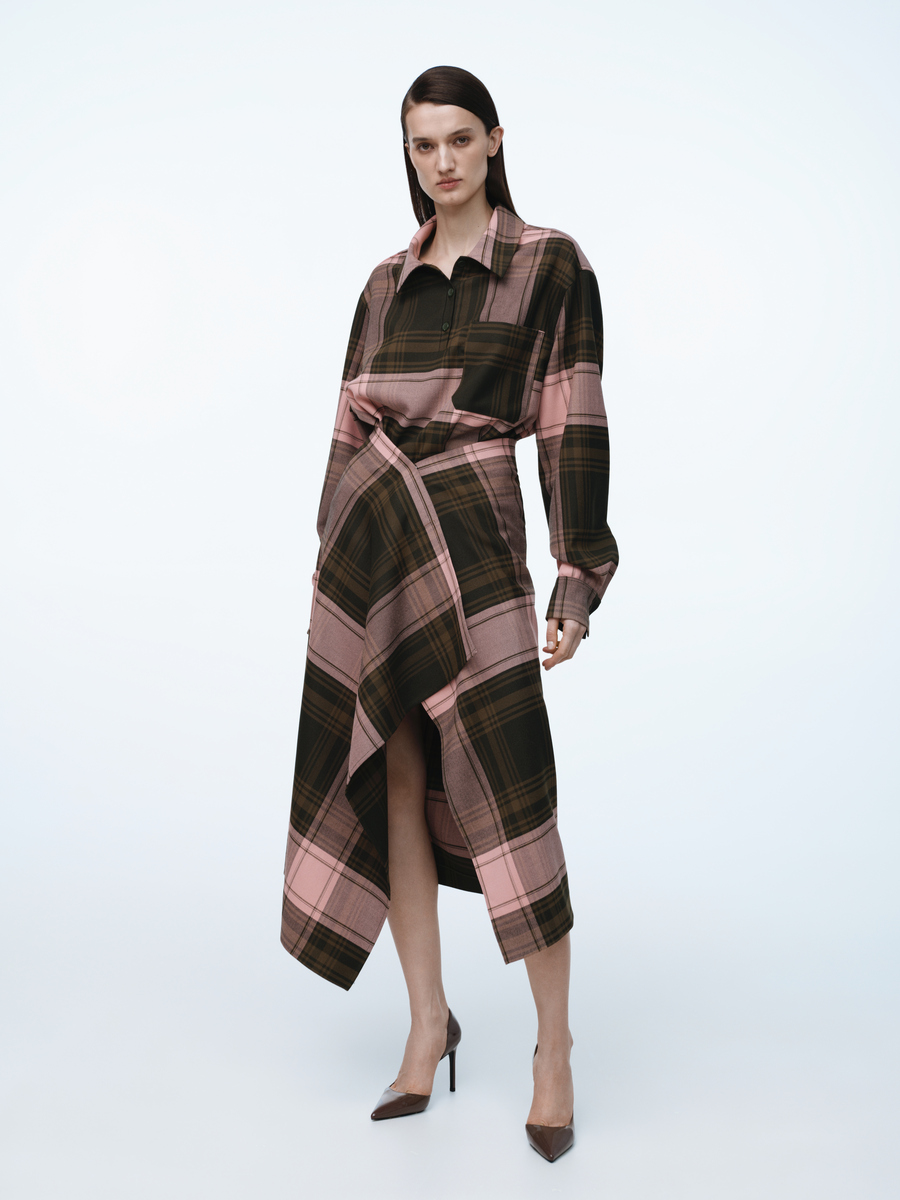 Дослідження сучасної жіночності у весняній колекції AMBITNA