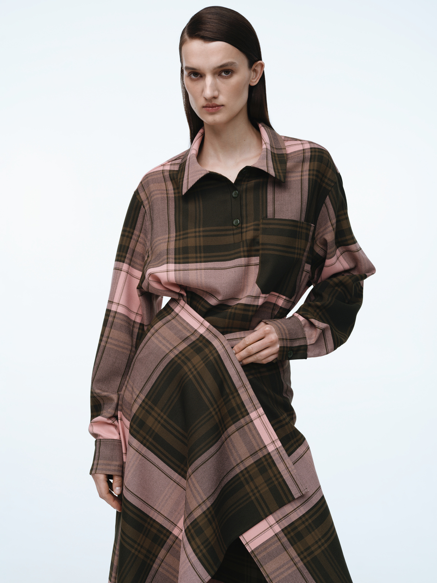 Дослідження сучасної жіночності у весняній колекції AMBITNA