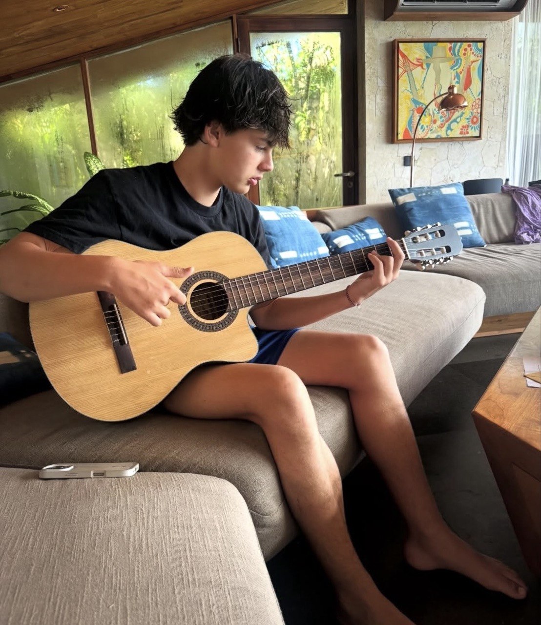 Листівки з Балі: Алессандра Амброссіо святкує 45-річчя з бойфрендом