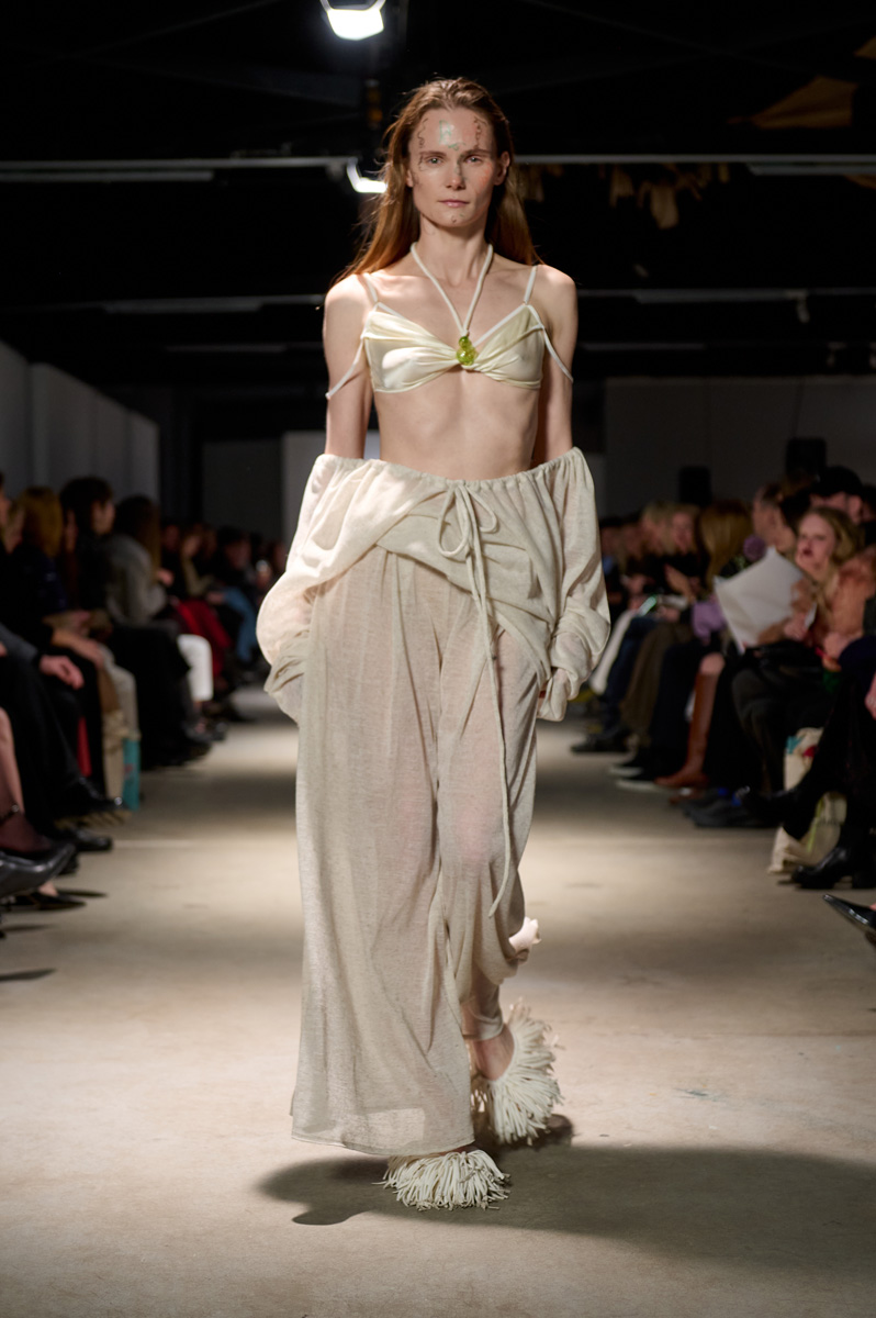 Між силою і вразливістю: як BOBKOVA переосмислює жіночність у колекції SS’2026