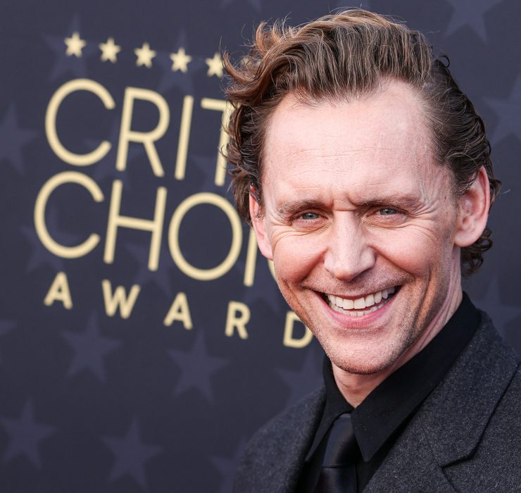 Редкий выход: Том Хиддлстон и Зави Эштон на премии Olivier Awards &ndash; 2026