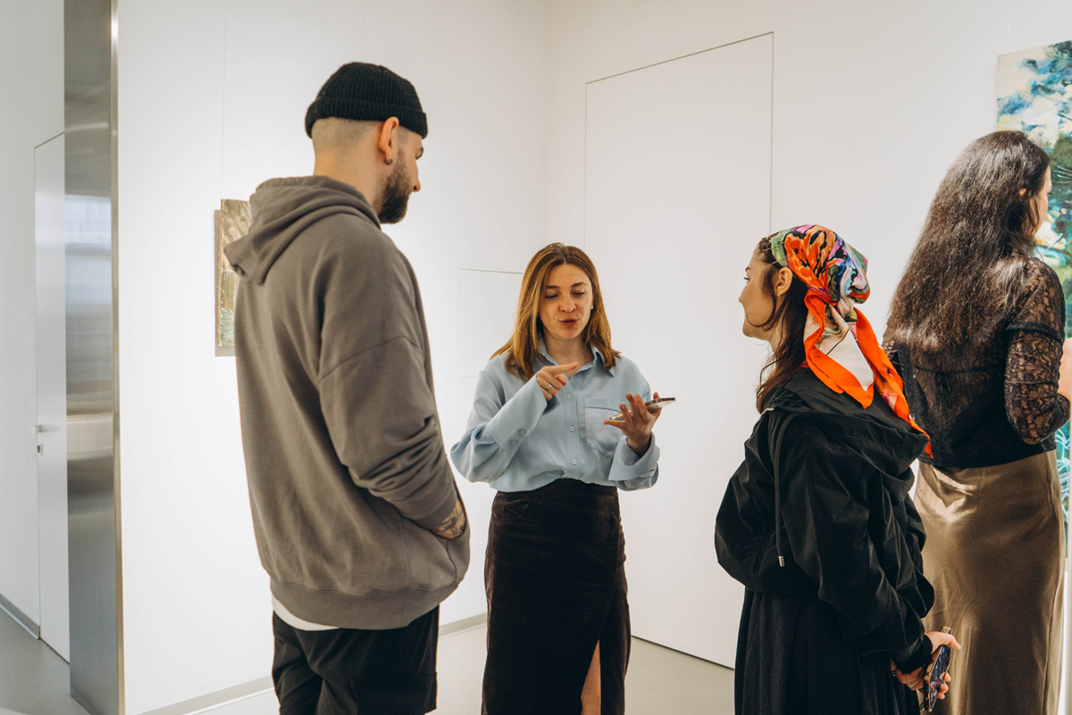 Інклюзивність у дії: головні ідеї public talk у межах виставки &laquo;Женя, Лєра, Іра&raquo;