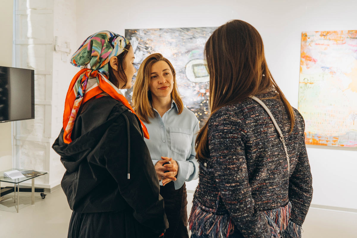 Інклюзивність у дії: головні ідеї public talk у межах виставки &laquo;Женя, Лєра, Іра&raquo;