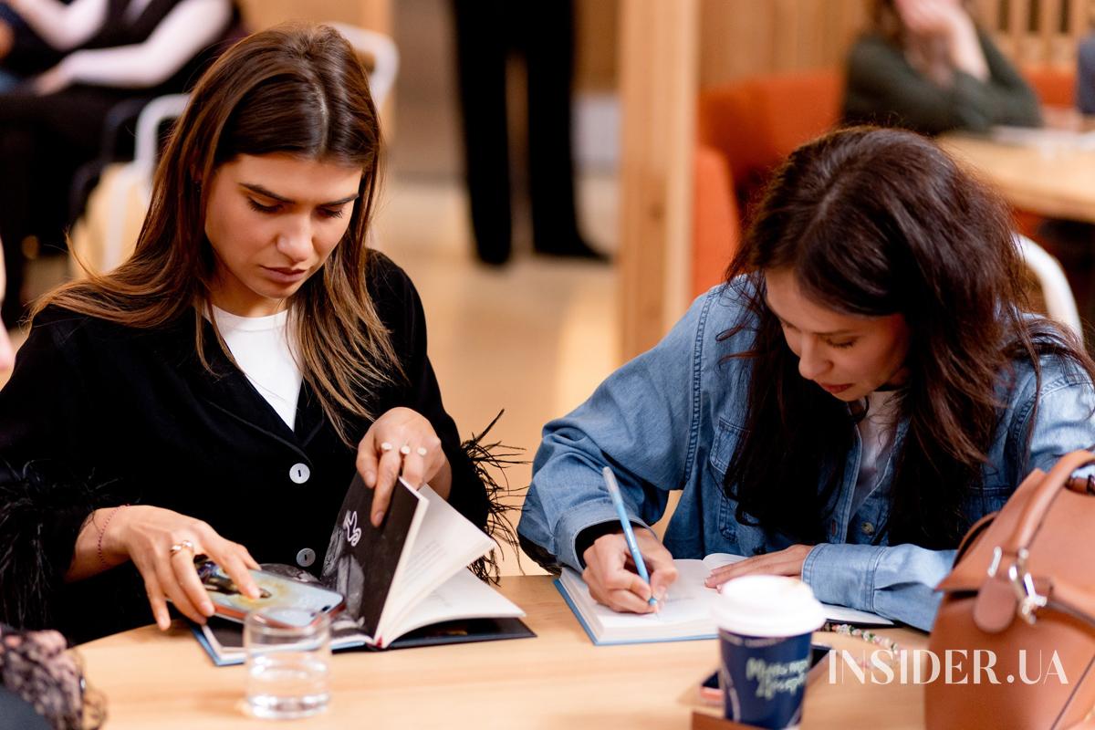 &laquo;Вірші з бійниці&raquo;: як минув вечір пам&rsquo;яті військового та поета Максима Кривцова