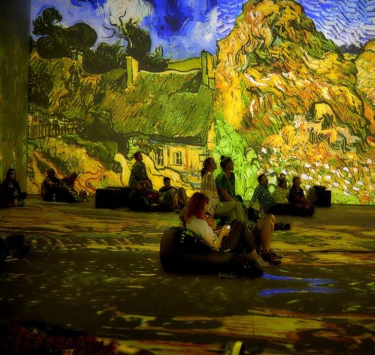 Від прифронтових Сум до всесвіту Ван Гога: 7 нових виставок квітня