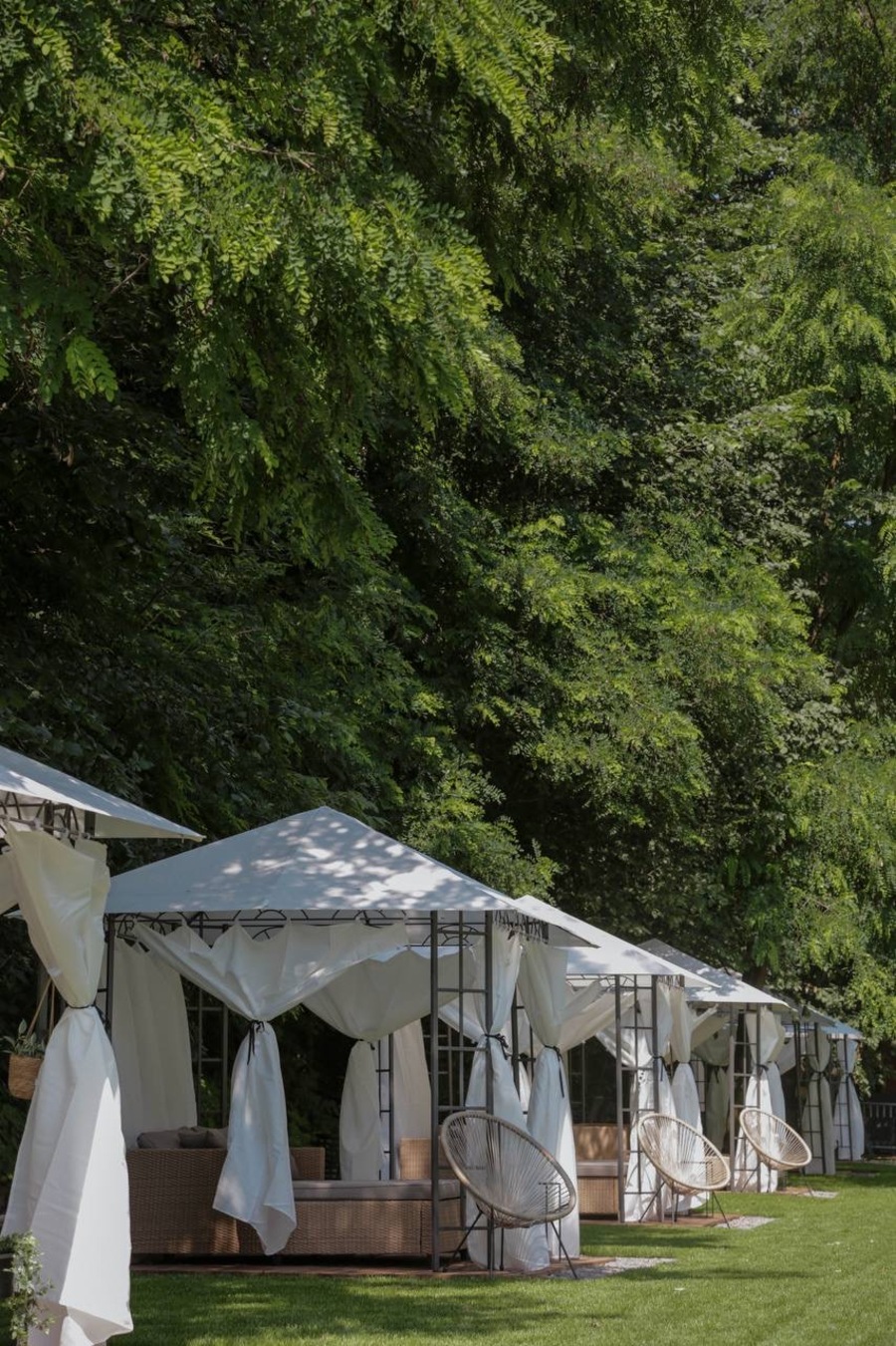 Втеча від міської метушні: 5 локацій для вікенду під Києвом