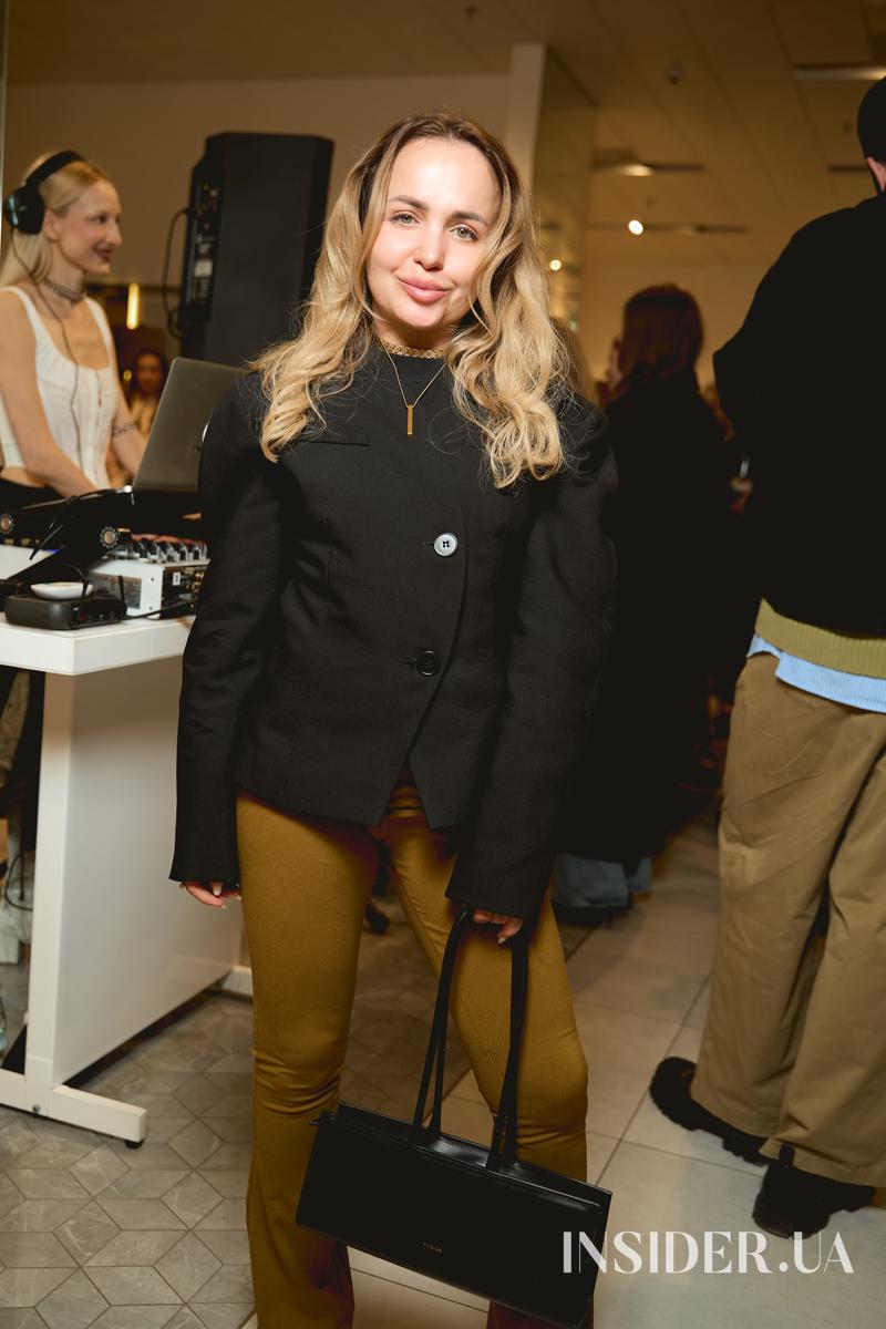 Корсети як нова мова сили та силуету: SELVAGE Studio дебютував у ЦУМ Київ