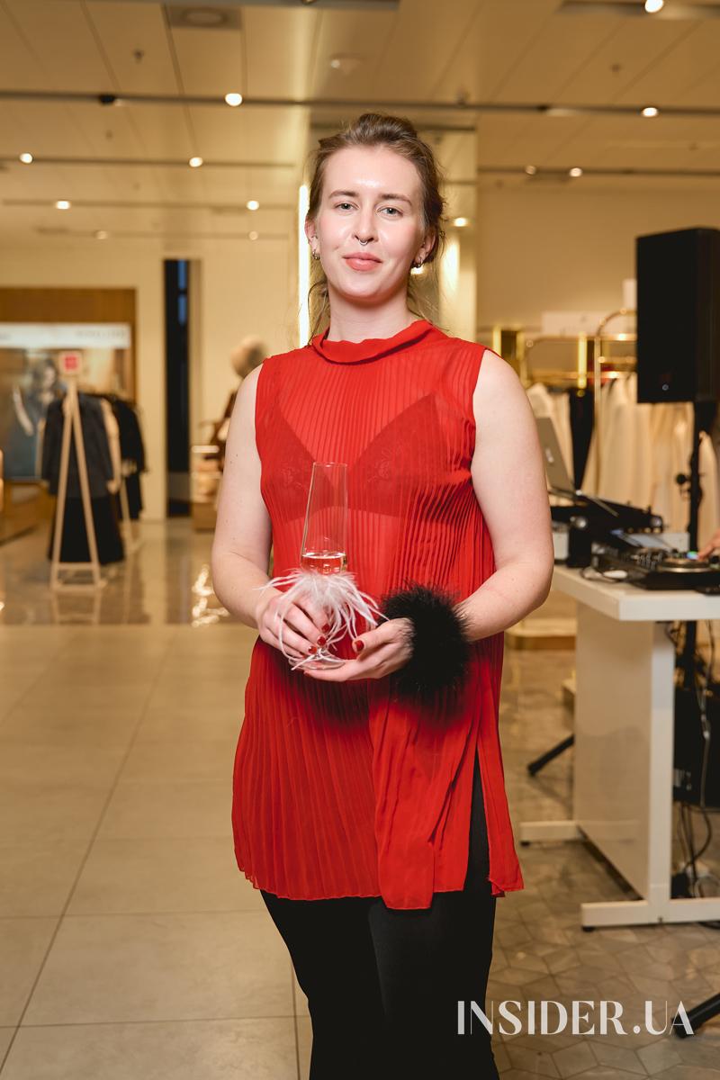 Корсети як нова мова сили та силуету: SELVAGE Studio дебютував у ЦУМ Київ