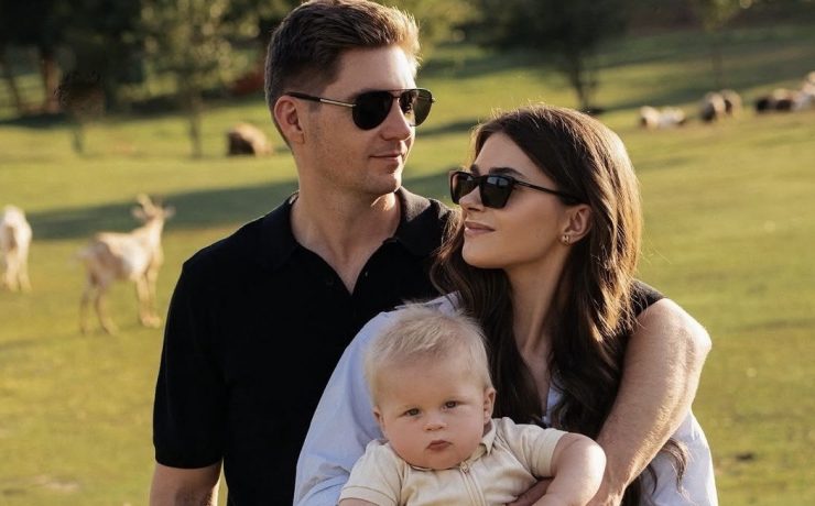 &laquo;Це важкий крок&raquo;: Володимир Остапчук з родиною переїжджає до Канади