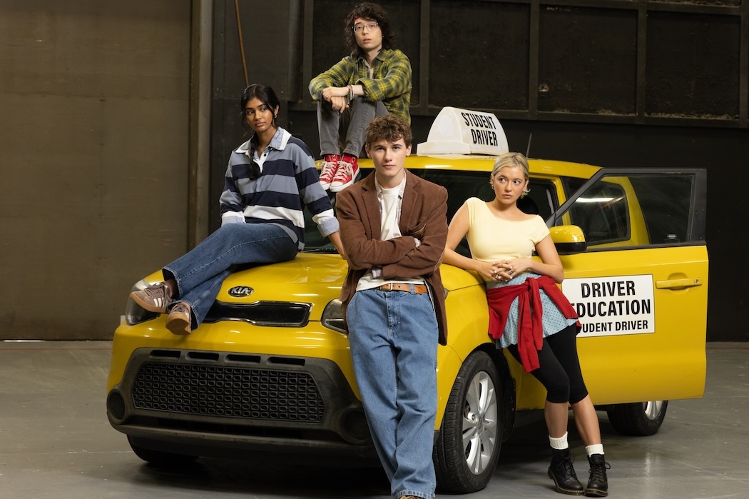 Смотрим трейлер комедии &laquo;Супер Драйвер&raquo; от культового режиссера Бобби Фаррелли