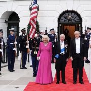 Умер младший брат Дональда Трампа