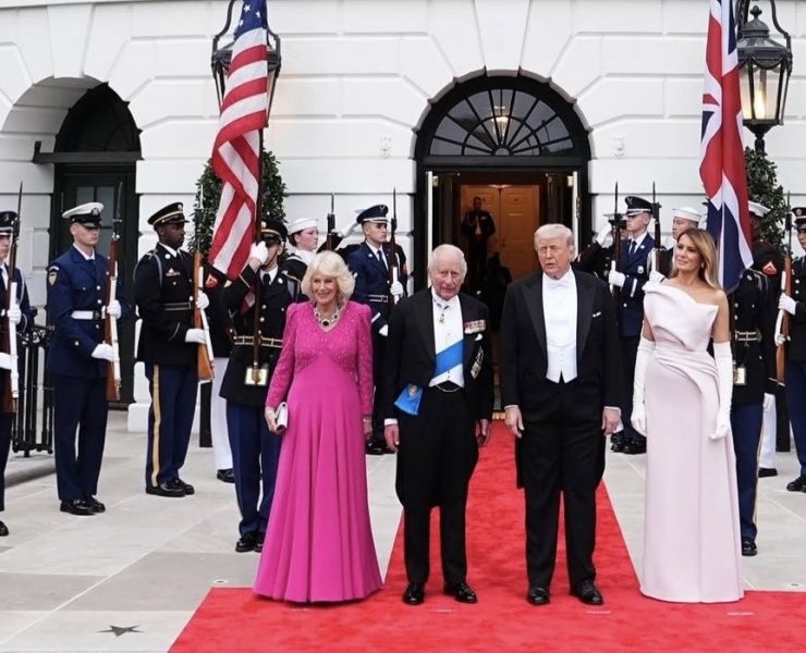 Король і королева з Дональдом Трампом