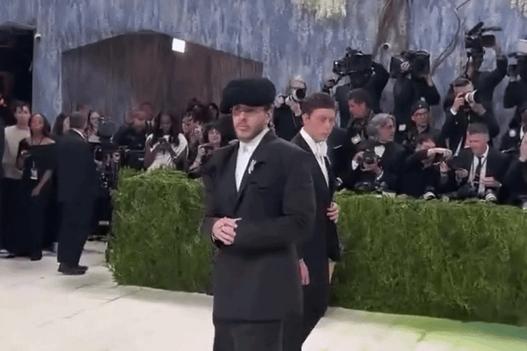Носії: репер Джек Гарлоу в прикрасах SOLO for Diamonds на Met Gala &ndash; 2026