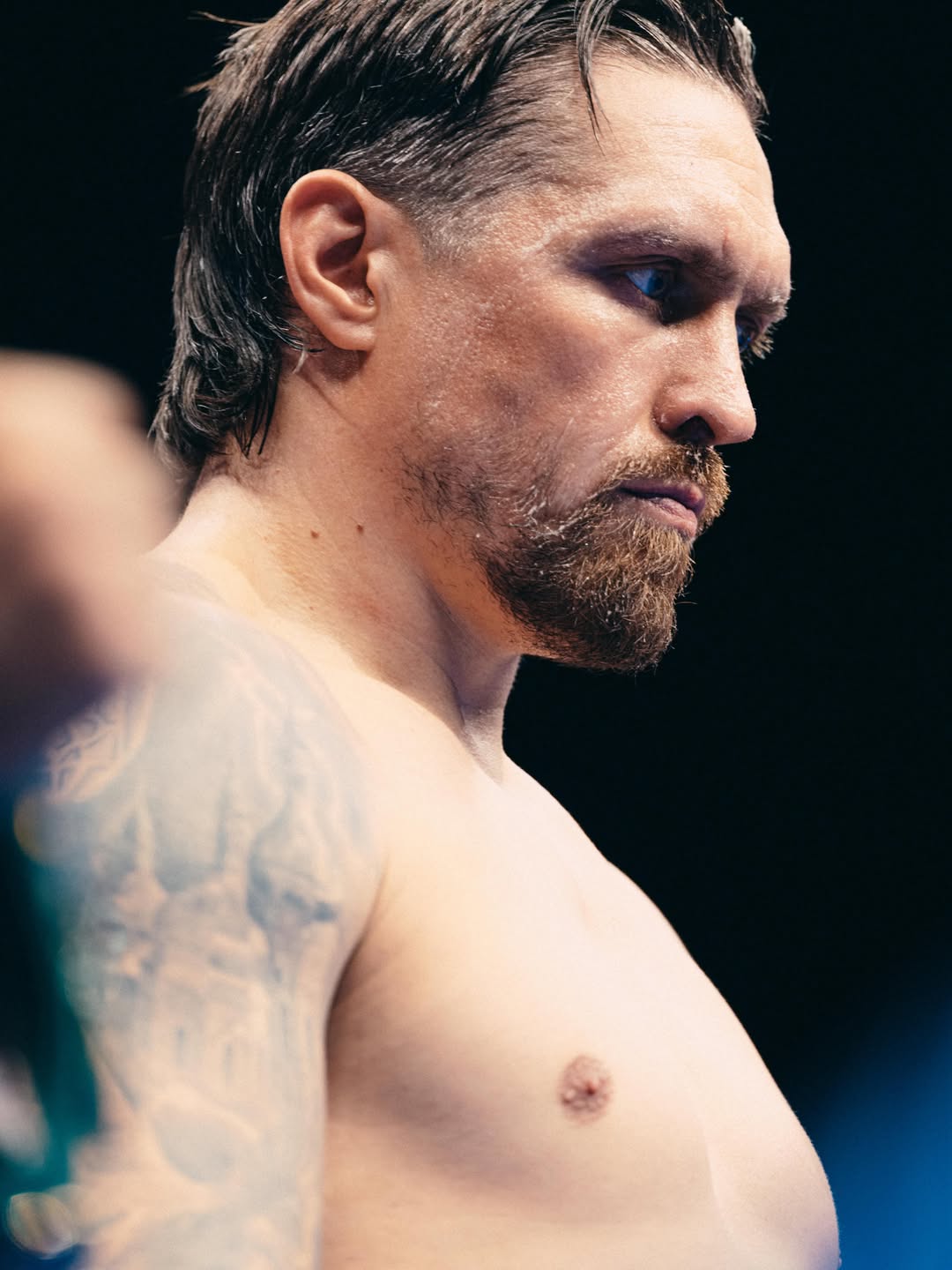 Олександр Усик нокаутував Ріко Верховена і захистив титули чемпіона світу