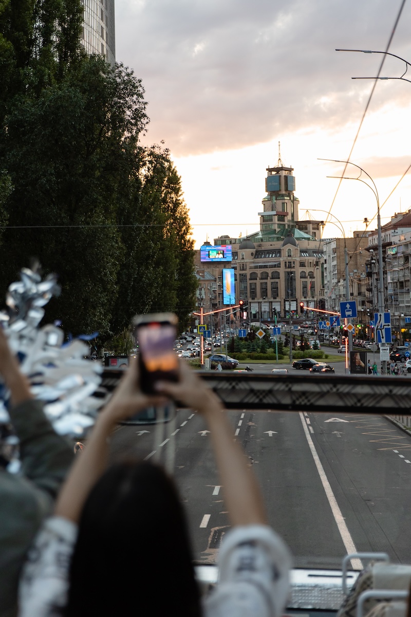 Kyiv Express повертається: до Дня Києва CHER’17 влаштовує екскурсії знаковими місцями столиці