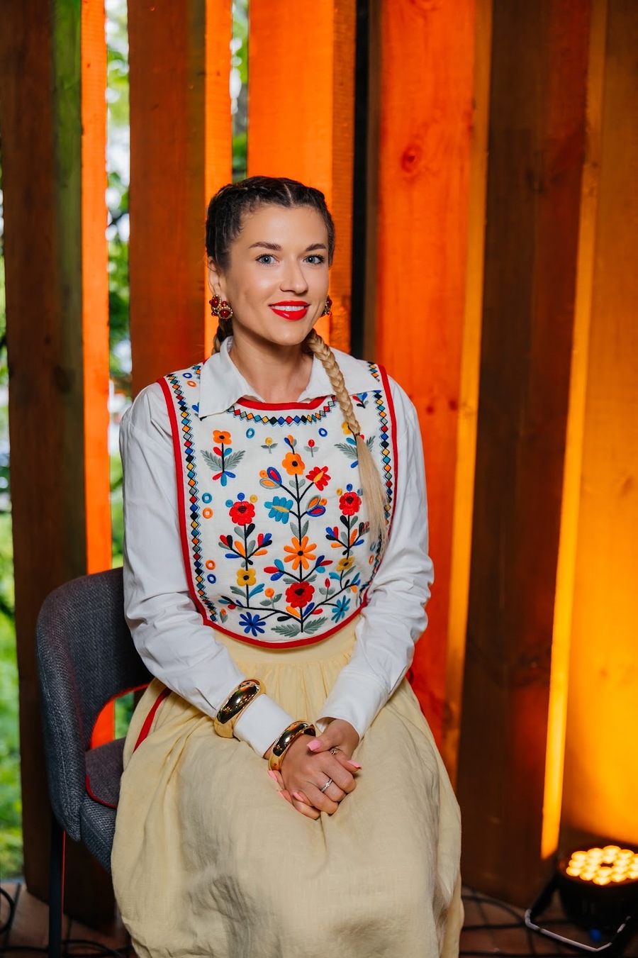 Як пройшов благодійний вечір поезії за участі Суханова, Коршик та інших зірок