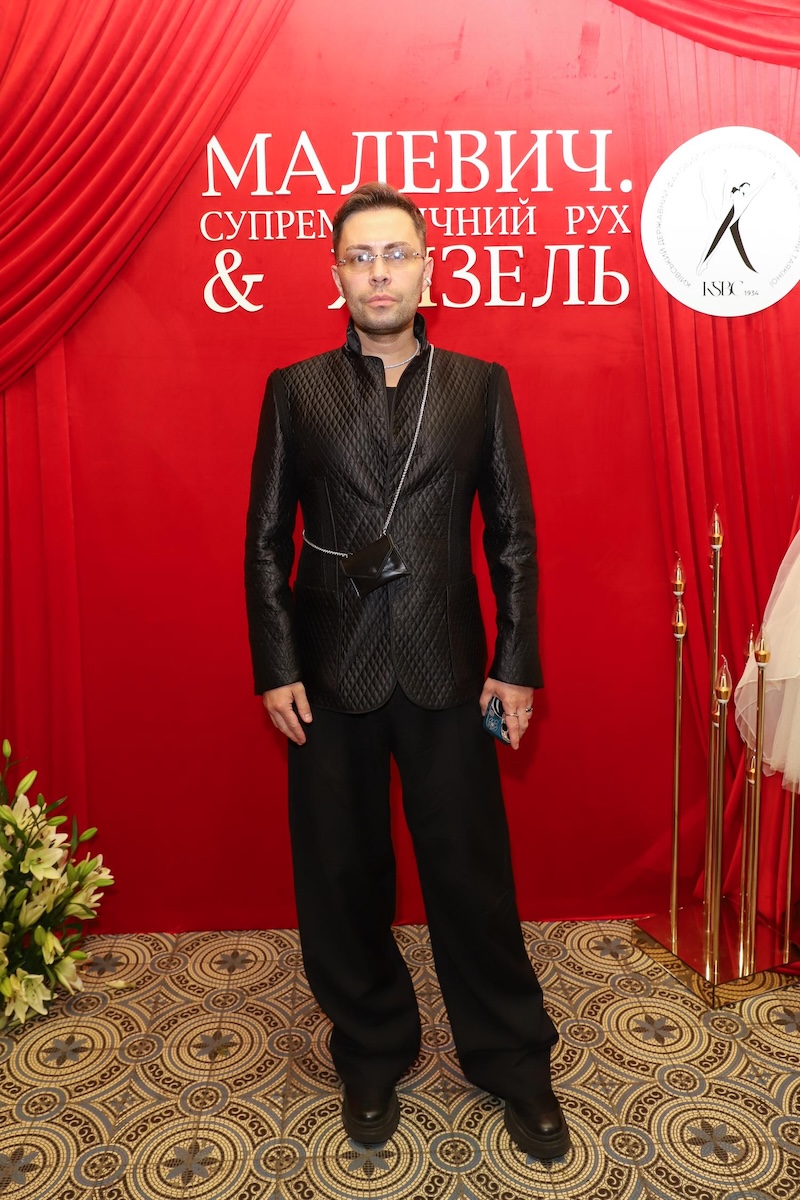 Катерина Кухар, Ольга Сумська та інші зірки на прем’єрі балету «Малевич. Супрематичний рух»