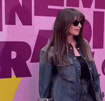 В джинсовом total look: Моника Беллуччи появилась на кинофестивале в Париже