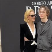 Николь Кидман показала архивные фотографии по случаю совершеннолетия дочери