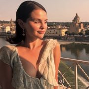 Эльза Хоск во второй раз стала мамой и показала первые фото дочери