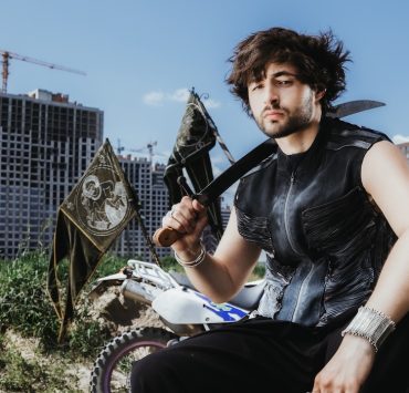 Музыкальный дайджест: премьеры от KHAYAT, Оли Цибульской и других артистов