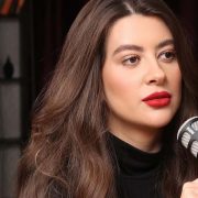 &laquo;Я сказала &laquo;да!&raquo;: певица Кажанна выходит замуж