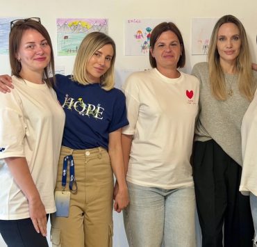 Анджеліна Джолі поділилася враженнями від поїздки в Україну