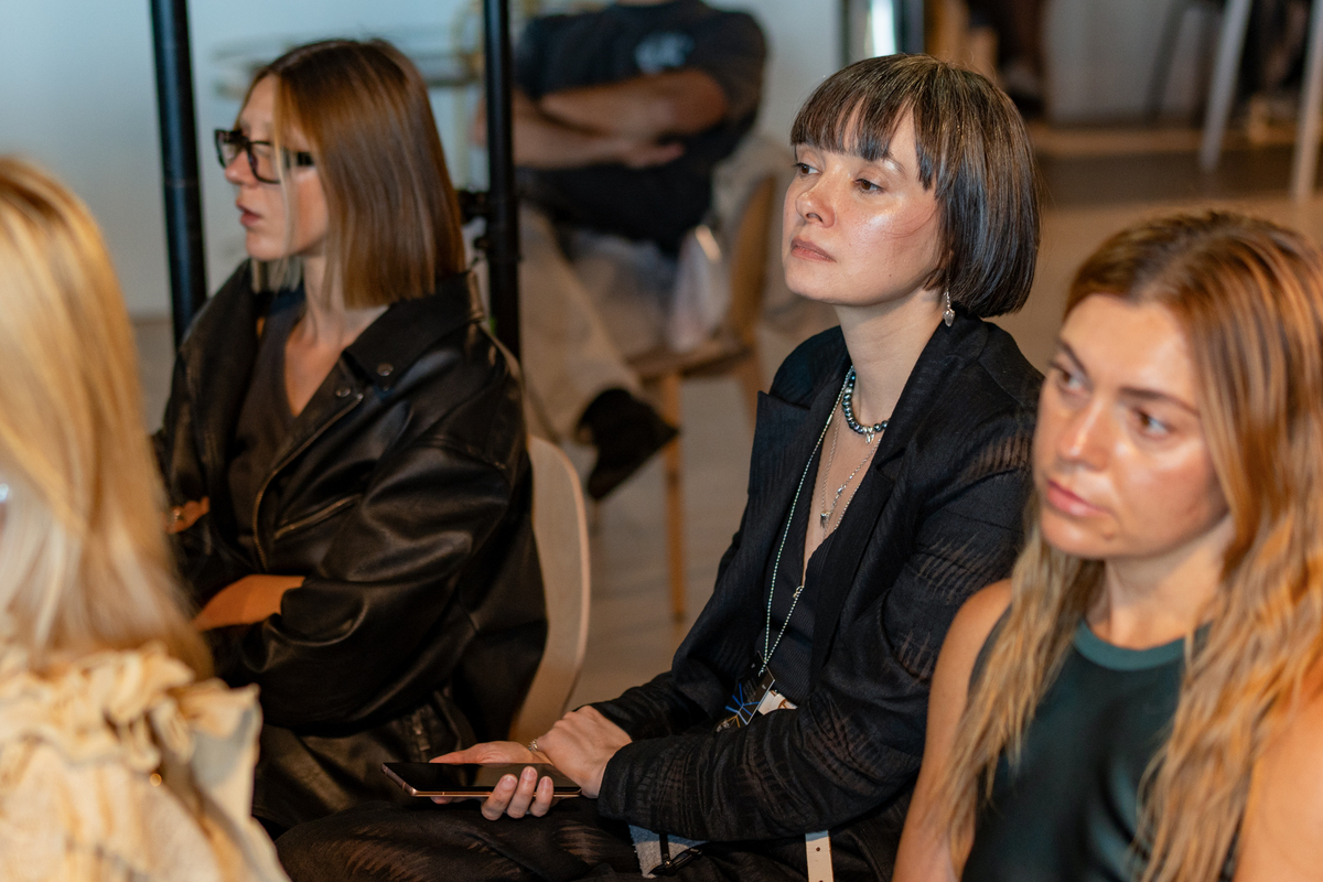 Нові правила fashion-бізнесу: як минула конференція Ukrainian Fashion Week x white rabbit agency