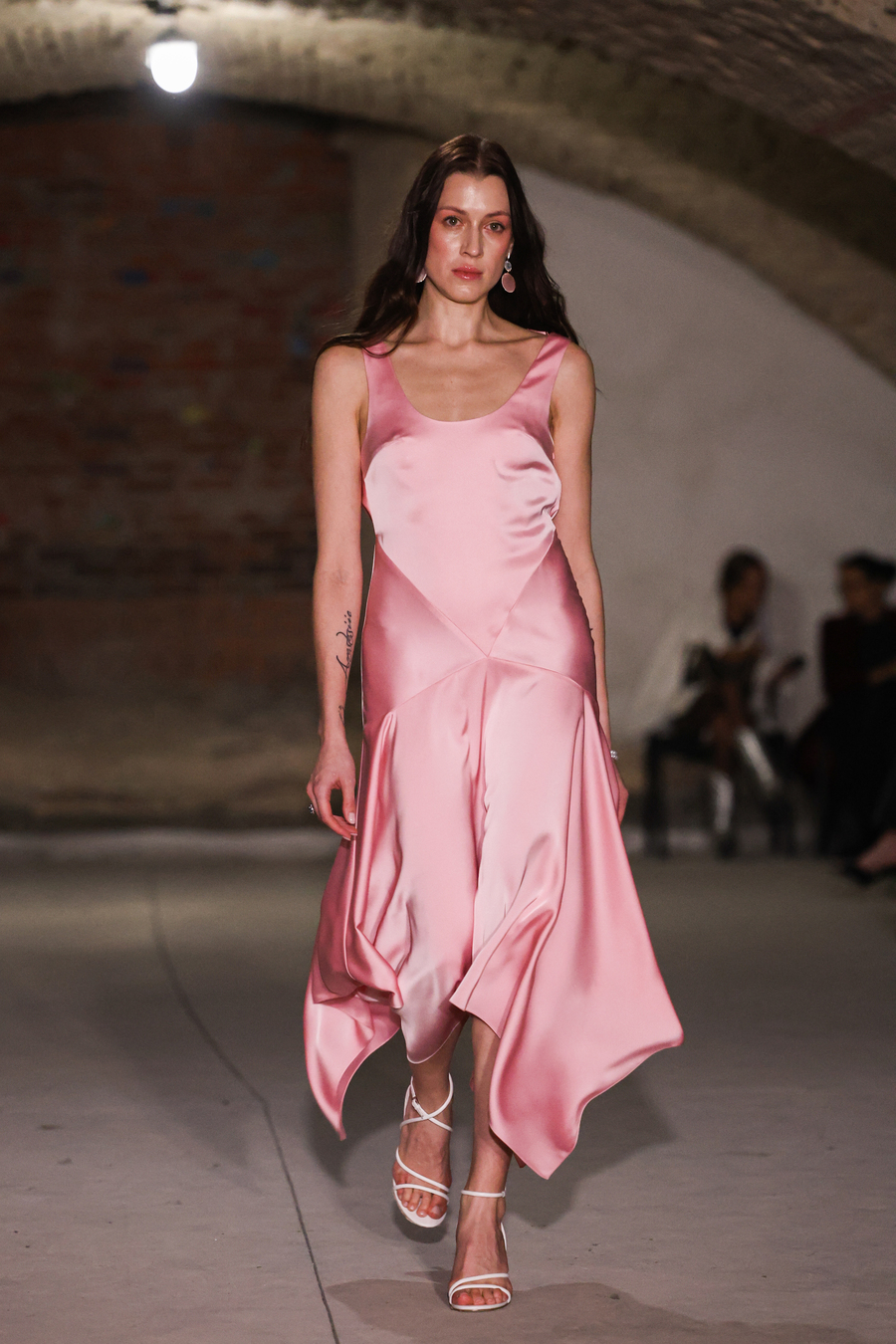 UFW SS’27: Darja Donezz переосмысливает сказку языком современной моды