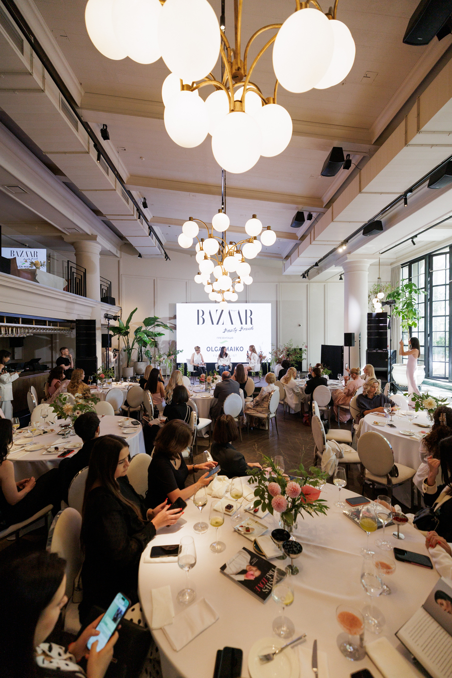 Краса, смак і розмови: як у Києві минув Harper&rsquo;s Bazaar Beauty Brunch