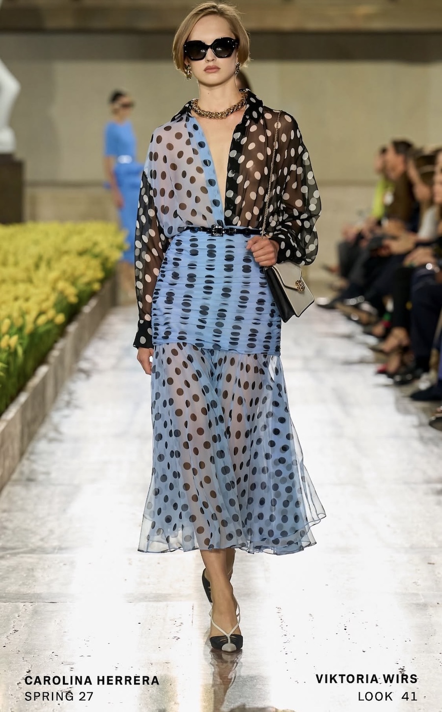 Среди 20 тысяч тюльпанов: Carolina Herrera представила юбилейную коллекцию в Нью-Йорке