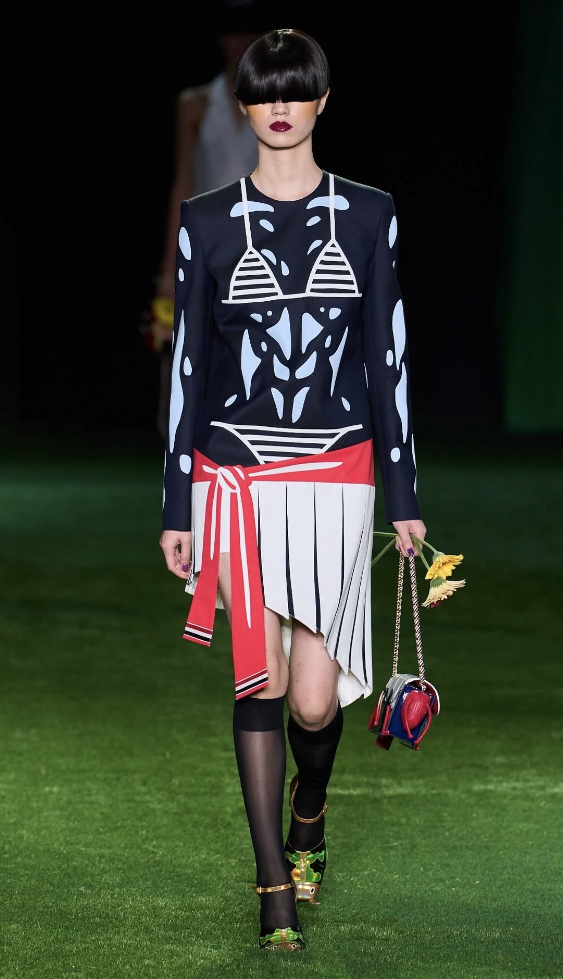 NYFW SS’27: Том Браун превратил подиум в мир насекомых