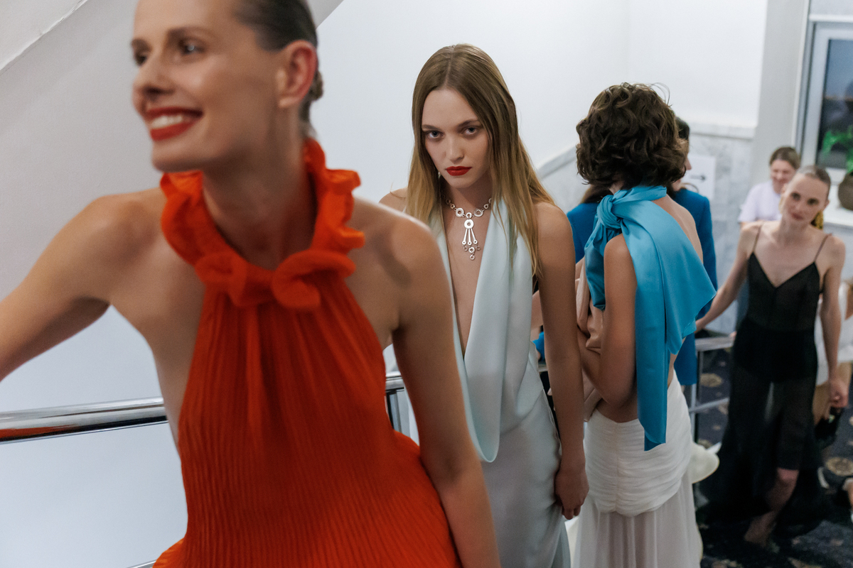 UFW SS&rsquo;27: J&rsquo;amemme представил коллекцию, переосмысливающую женственность