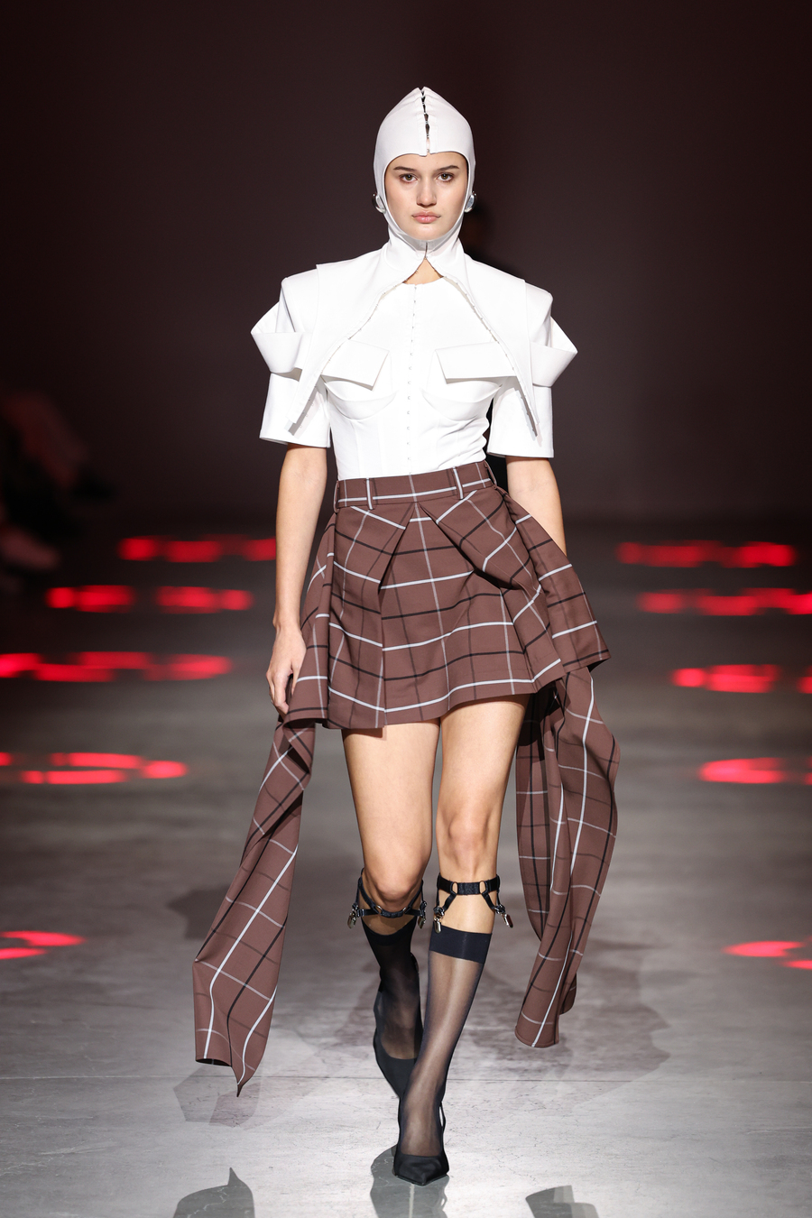 UFW SS&rsquo;27: KIR KHARTLEY x IROVA представили коллекцию на пересечении футуризма и готики